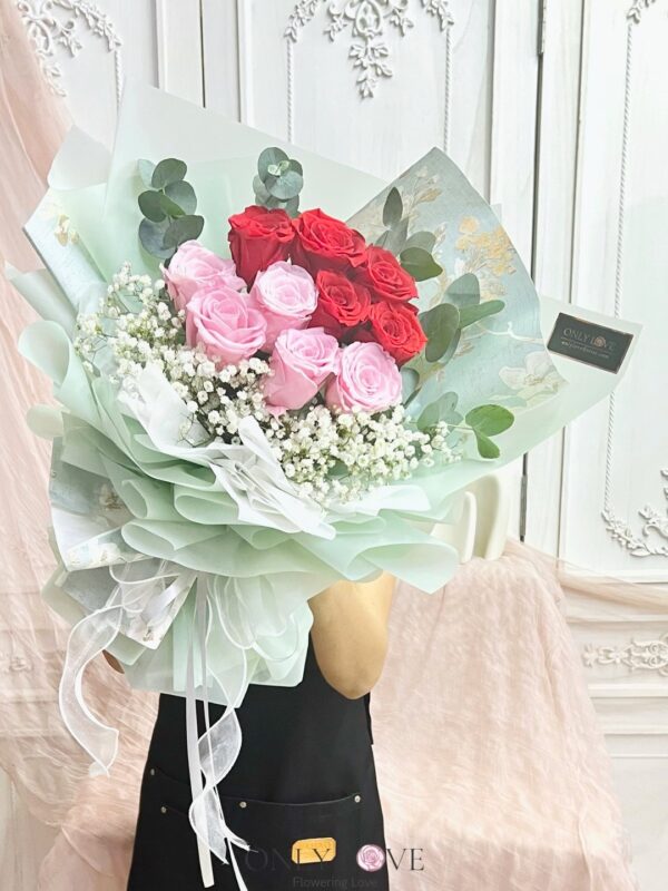 L159 Classic Elegance Rose Bouquet – Florist USJ