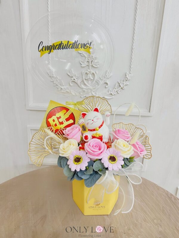 BB080 Fortune Cat Soap Flowers Bloom Box (Artificial) – Florist Taman Desa