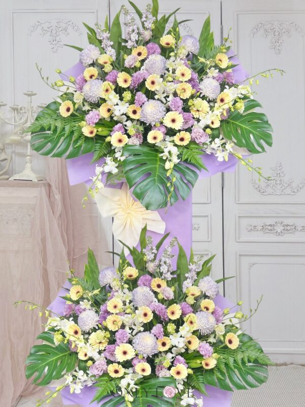C161 Sympathy Flowers Stand (6ft Height) – Florist Segambut