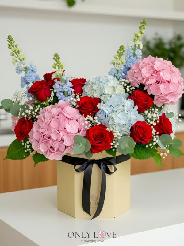 BB096 Luxury Flower Bloom Box – Florist Shah Alam