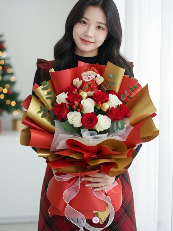 CM038 Christmas Rose Bouquet – Florist Kelana Jaya