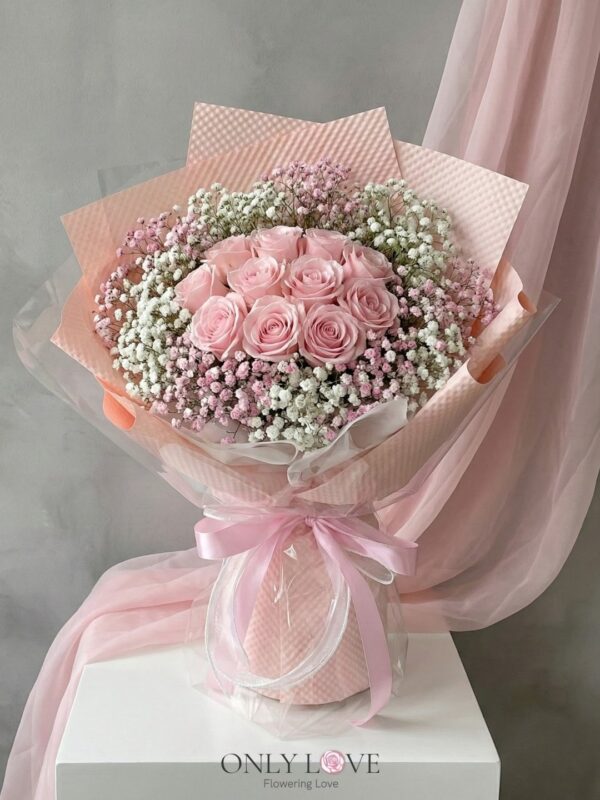 VT046 Enchanted Blush Roses Bouquet (M) – Florist Kepong