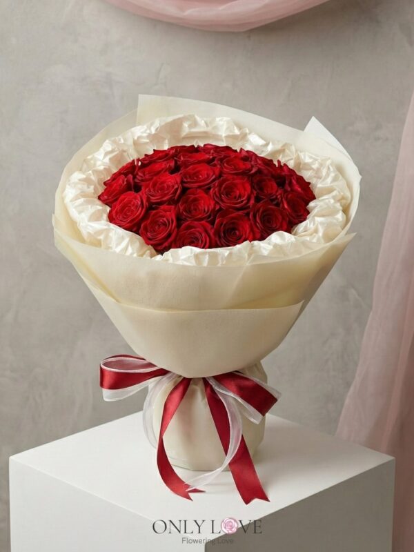 VT053 Enchanted Blush Roses Bouquet (M-L) – Florist Sri Hartamas