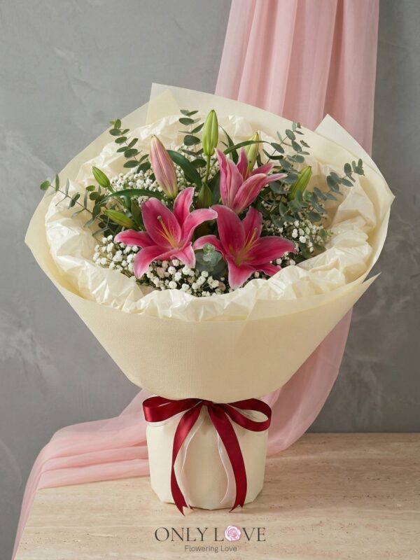 A10 Enchanted Blush Lilies Bouquet (M)