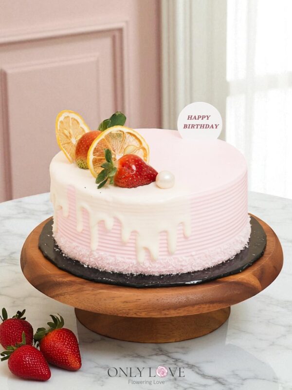 D08 Strawberry Yogurt Cake 8″ – Florist Sungai Buloh