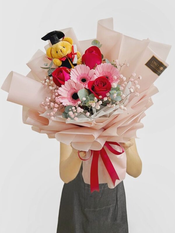 GB21 Graduation Bouquet – Florist Putrajaya