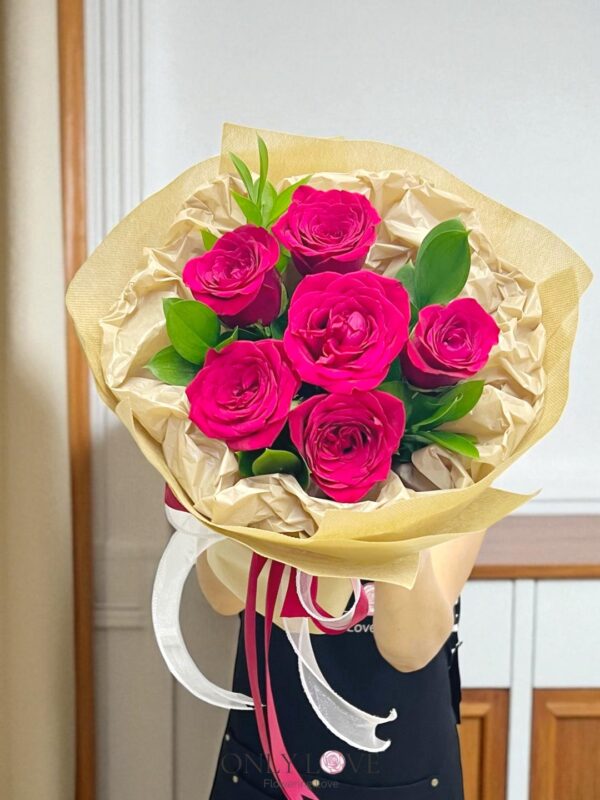 L12 Classic Bloom Rose Bouquet – Florist Ara Damansara