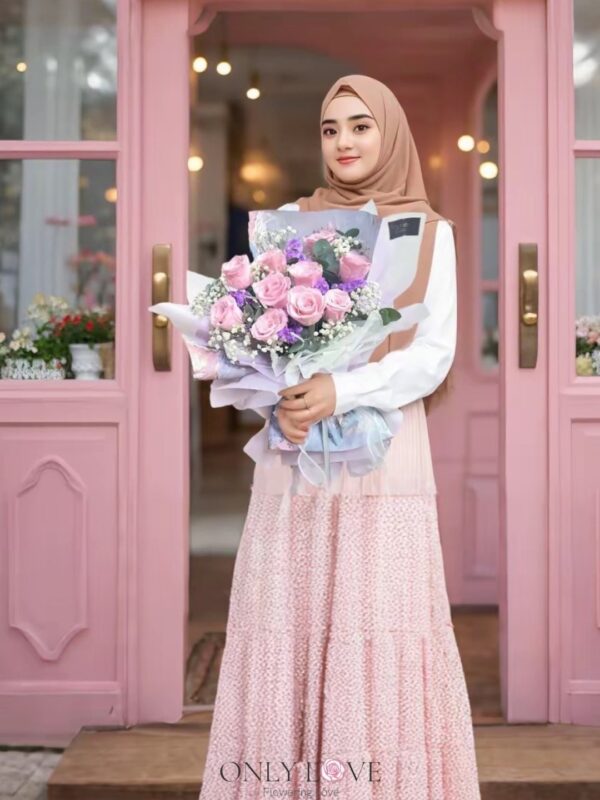 L45 Classic Elegance Rose Bouquet – Florist Balakong