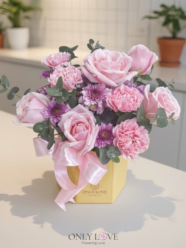 MD058 Carnation Bloom Box – Florist Sungai Besi