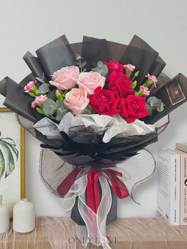 MD062 Carnation Bouquet – Florist Wangsa Maju