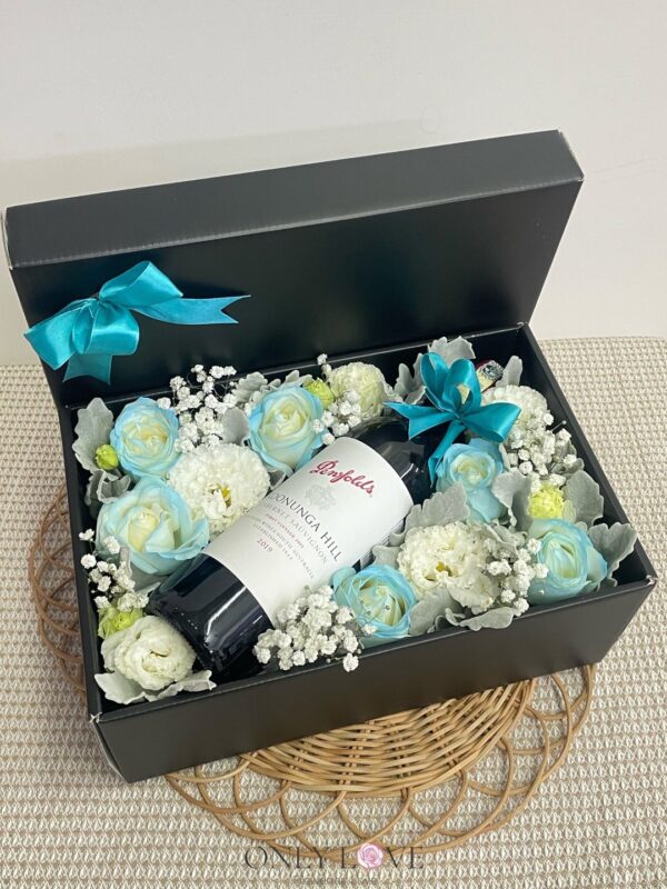 LB06 Flowers & Wine Gift Box – Florist Bukit Jalil