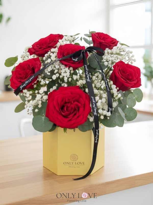 BB036 Classic Elegance Rose Bloom Box – Florist Bangsar