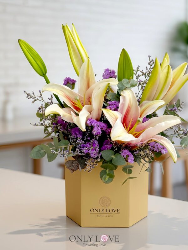 BB037 Flower Bloom Box (Lilies) – Florist Sungai Buloh