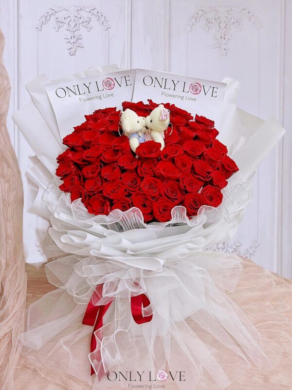 L152 50 or 99 Roses Flower Bouquet – Florist Kota Damansara
